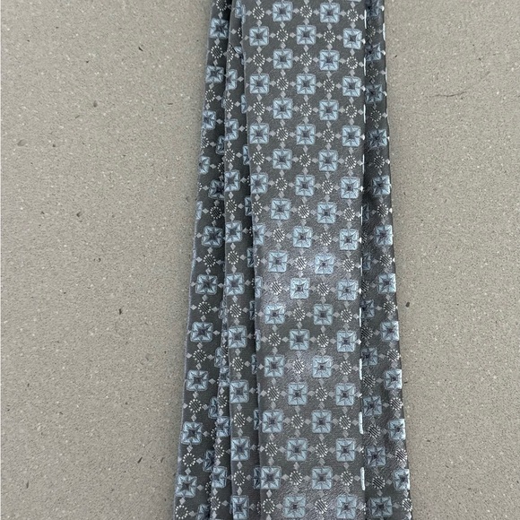 Blue VALINTINO 100% silk Men’s Tie - Picture 6 of 7